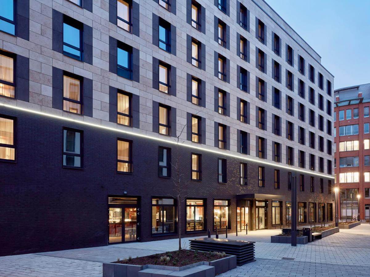 hotel legere express leipzig charlys house - apto architects