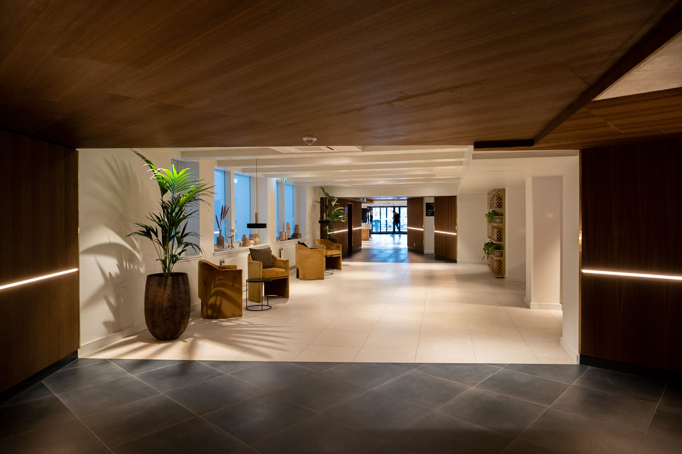 eden hotel amsterdam rembrandt square - apto architects